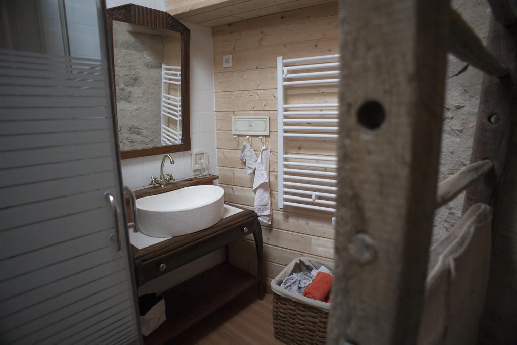 Logis De Riparfonds Bed & Breakfast Bressuire Exterior foto