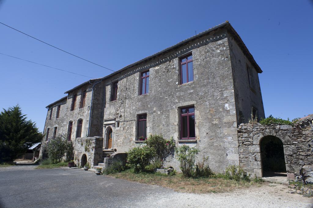 Logis De Riparfonds Bed & Breakfast Bressuire Exterior foto